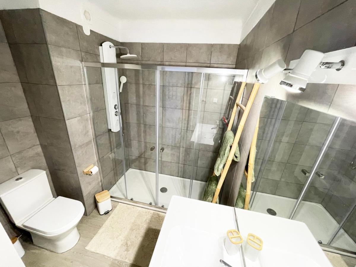 אלבופיירה Panoramic Seaview - 2 Bedroom, Main Ave, 15 Min Walk Beach, Workspace מראה חיצוני תמונה